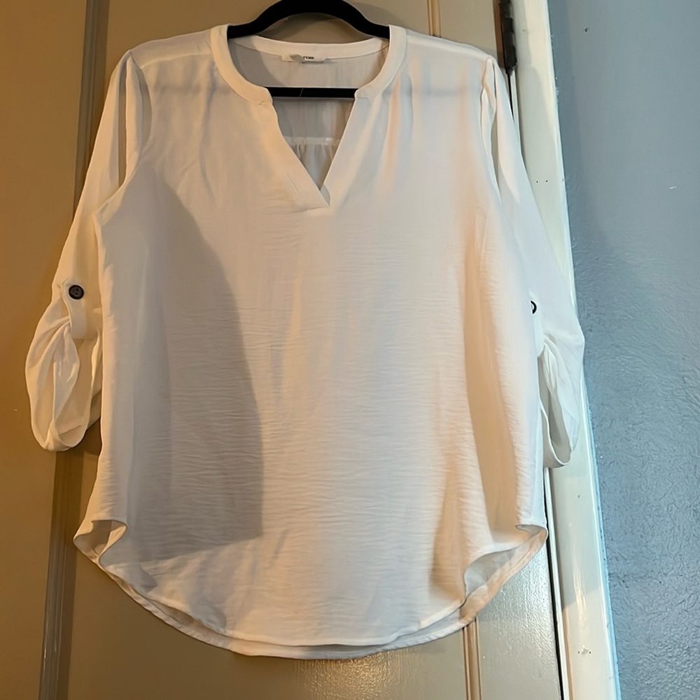 White Blouse Sz M. New without Tags
